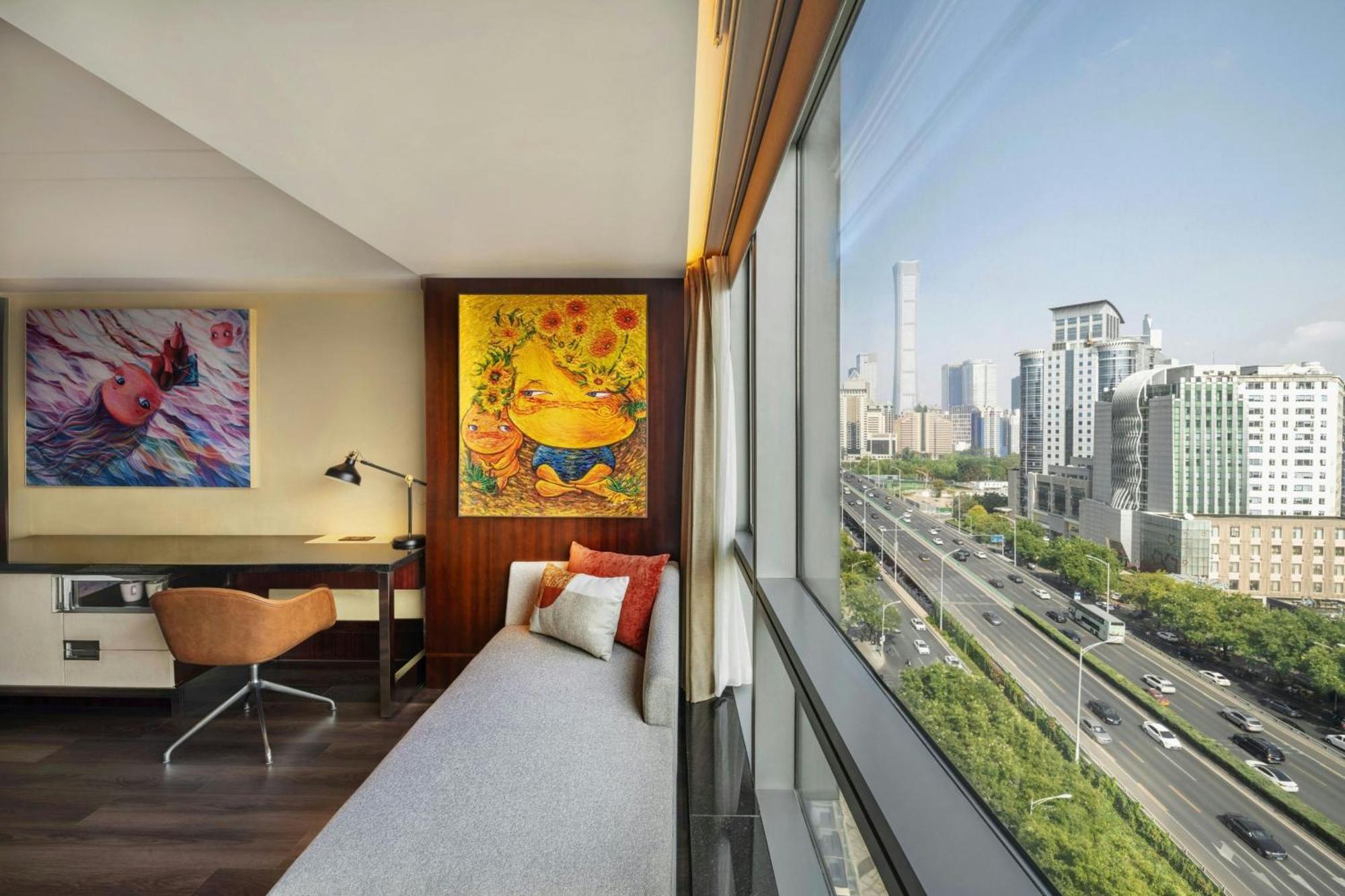 Renaissance Capital Hotel 5*